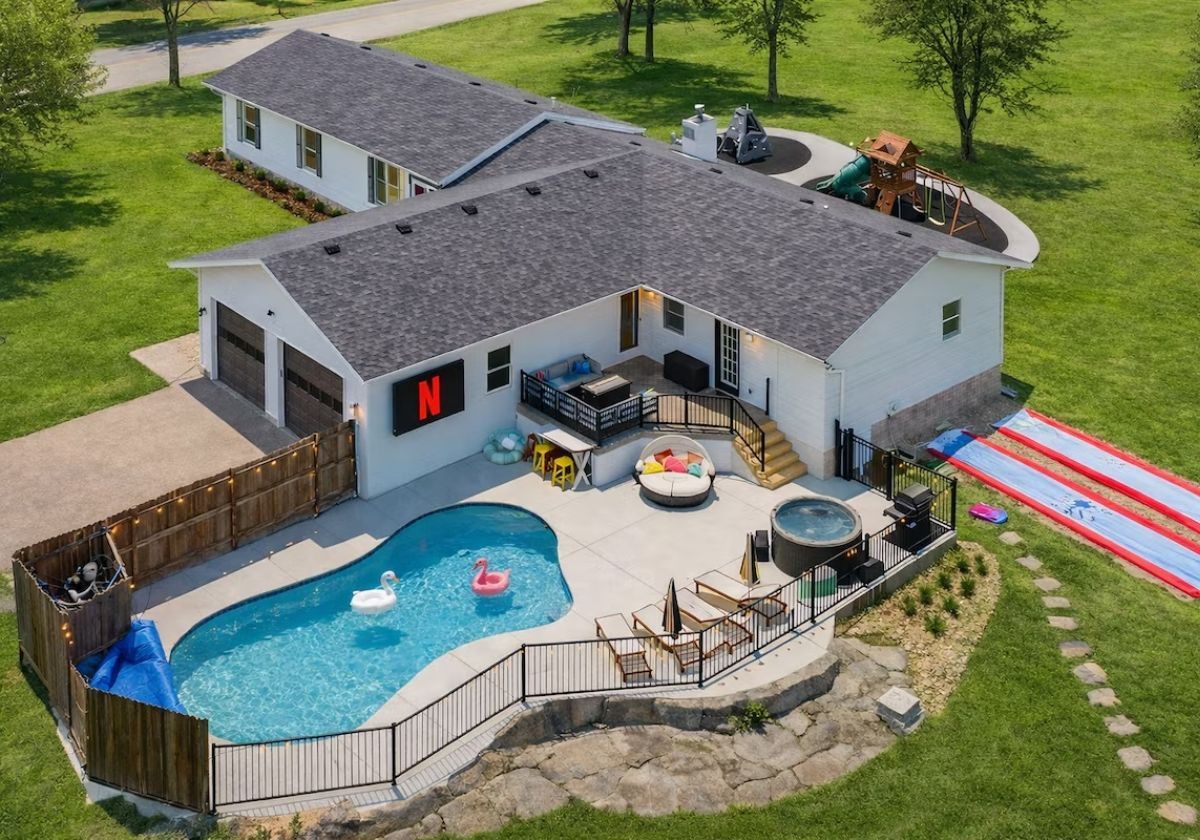 Anchor-managed short-term rental property